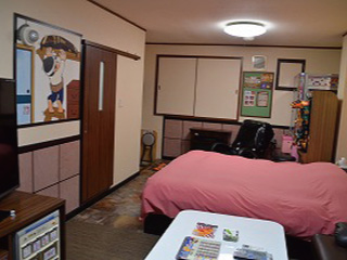 208号室